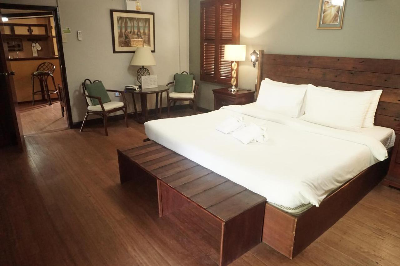 Bed and Breakfast Victoria'S Haven à Dumaguete City Extérieur photo